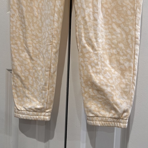 Fabletics Cloe Slim Sweatpant - Picture 5 of 6